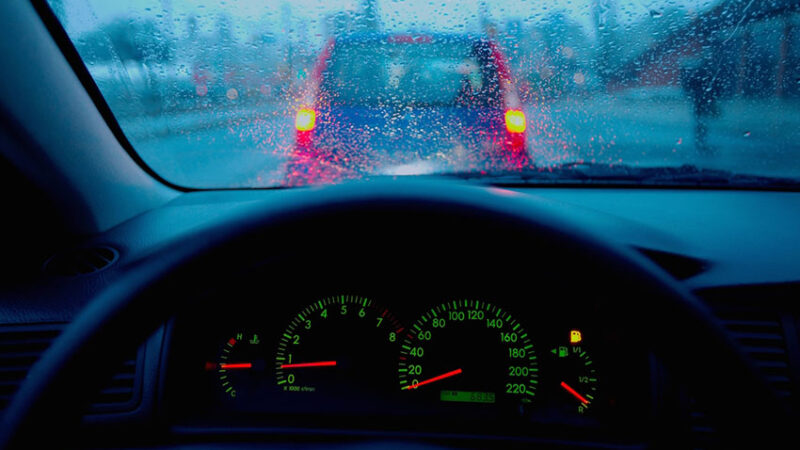 Consejos para manejar en carretera en época de lluvias