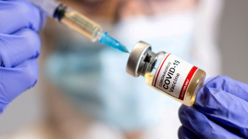 Vacunación para mayores de 50 años en Texas