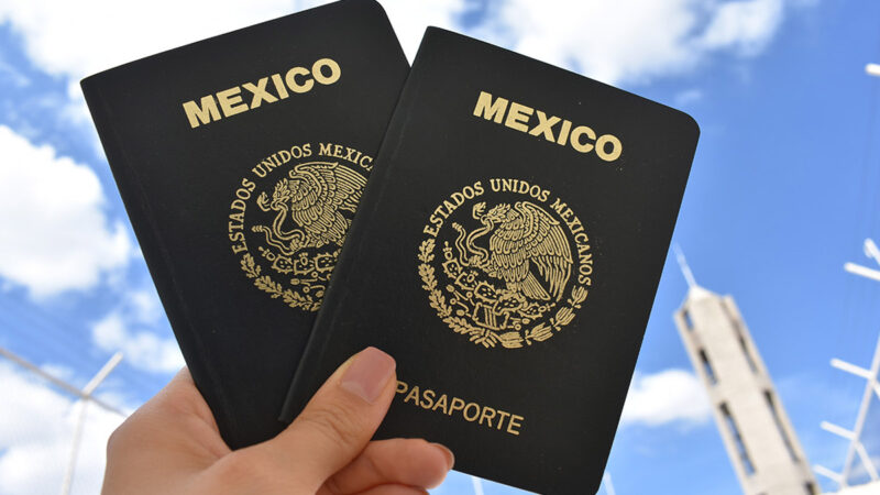 Consulados de México en EEUU abren jornada para trámite de pasaportes